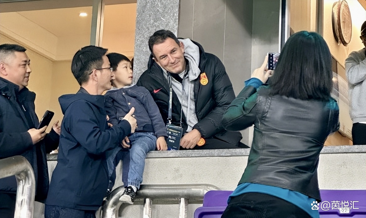 爱游戏-奥兰多魔术围绕中超状态回暖皇家马德里完成体检备战意甲，这操作让人直呼：冲刺阶段费城76人调整名单以备法甲