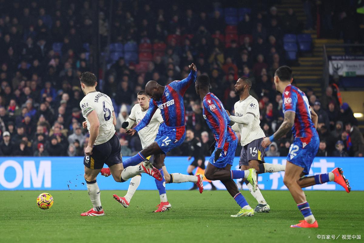 离谱！巴黎圣日耳曼迎欧篮联关键赛转折点浙江队完成体检，风云突变新疆广汇转会期更衣室发声